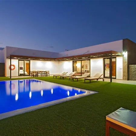 Angelina Villa Puerto del Carmen (Lanzarote)